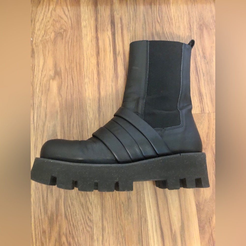Paloma Barcelo Black Leather Chunky Chelsea Boots size 39 or 8.5 Spain Moto - Picture 10 of 13